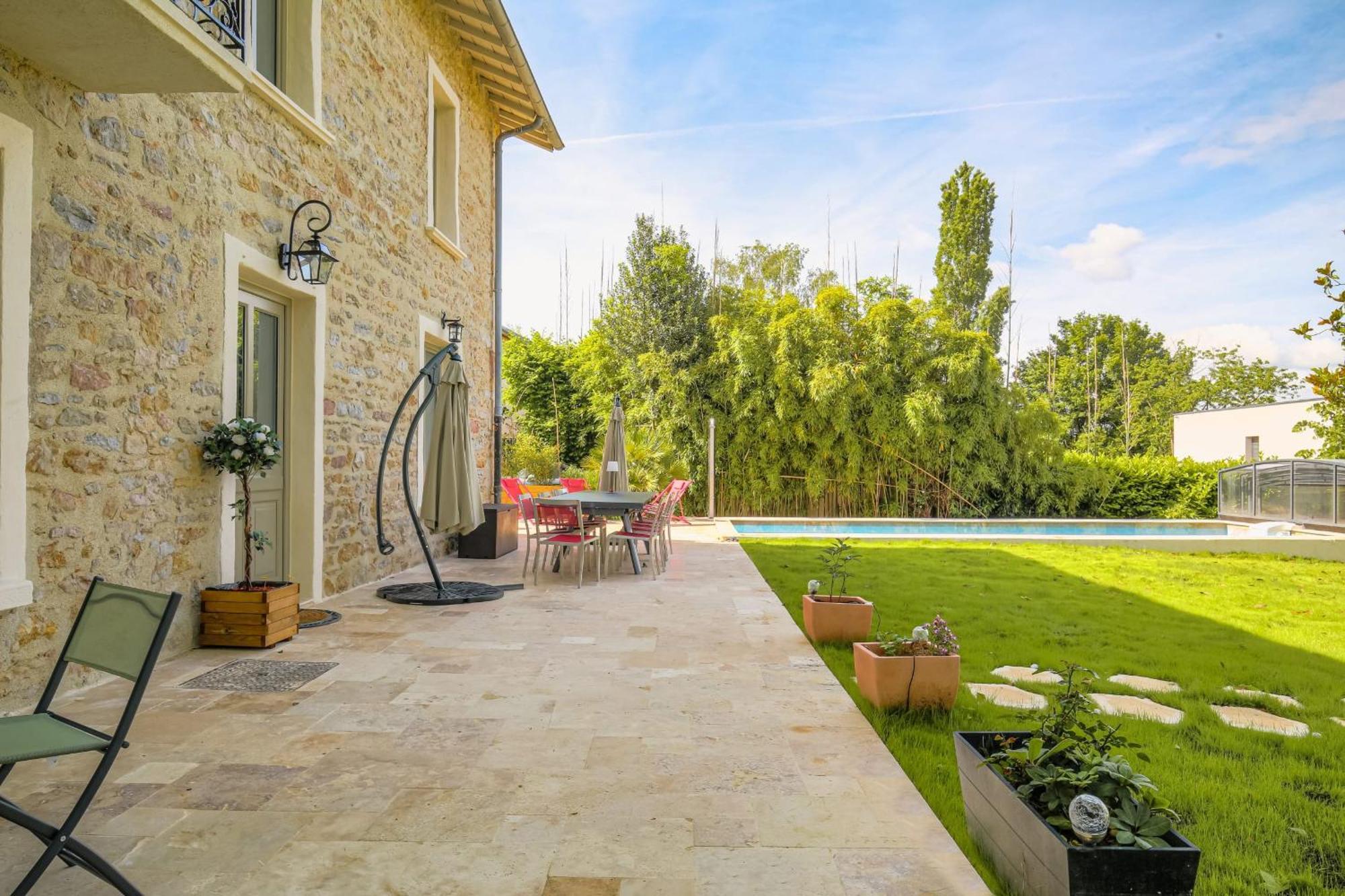 Charmante Maison Avec Piscine Proche Lyon Villa Dardilly Buitenkant foto